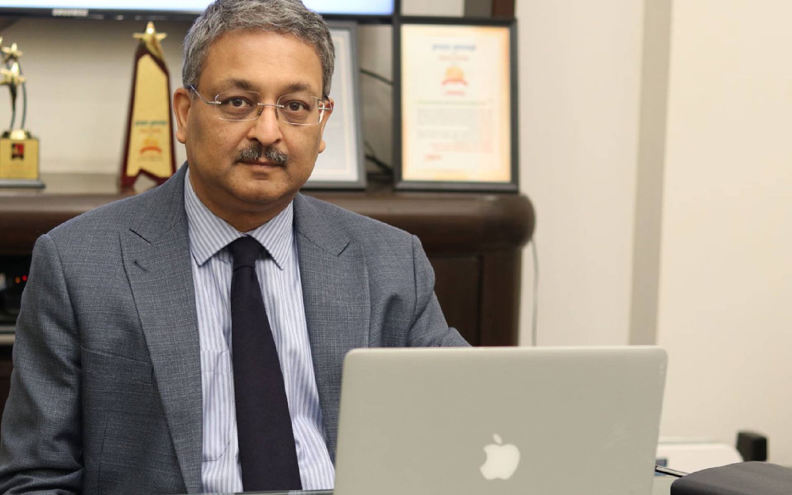 dr. pavan podar education network